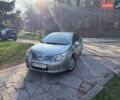 Серый Тойота Авенсис, объемом двигателя 2 л и пробегом 288 тыс. км за 8600 $, фото 1 на Automoto.ua