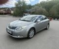 Серый Тойота Авенсис, объемом двигателя 2 л и пробегом 189 тыс. км за 12000 $, фото 1 на Automoto.ua
