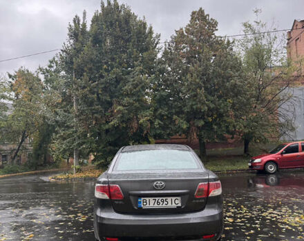 Серый Тойота Авенсис, объемом двигателя 1.6 л и пробегом 200 тыс. км за 7999 $, фото 4 на Automoto.ua