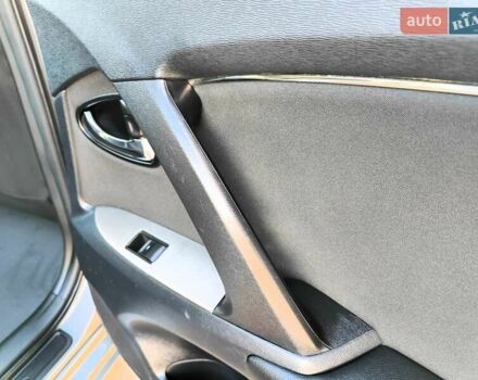 Серый Тойота Авенсис, объемом двигателя 1.8 л и пробегом 279 тыс. км за 6990 $, фото 54 на Automoto.ua