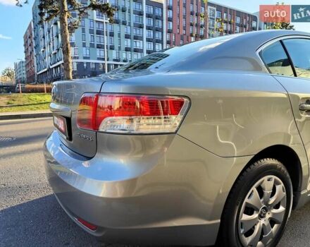 Серый Тойота Авенсис, объемом двигателя 1.8 л и пробегом 279 тыс. км за 6990 $, фото 20 на Automoto.ua