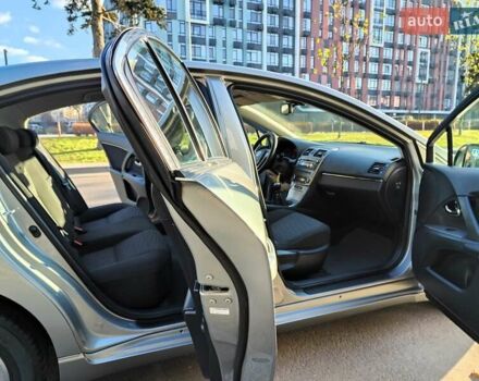 Серый Тойота Авенсис, объемом двигателя 1.8 л и пробегом 279 тыс. км за 6990 $, фото 23 на Automoto.ua