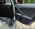 Сірий Тойота Авенсіс, об'ємом двигуна 2 л та пробігом 163 тис. км за 9000 $, фото 14 на Automoto.ua
