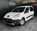 Серый Тойота Авенсис, объемом двигателя 2 л и пробегом 202 тыс. км за 9800 $, фото 1 на Automoto.ua