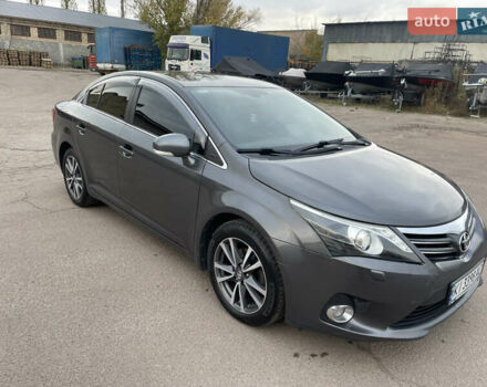 Серый Тойота Авенсис, объемом двигателя 2 л и пробегом 290 тыс. км за 11000 $, фото 8 на Automoto.ua