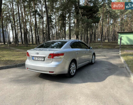 Серый Тойота Авенсис, объемом двигателя 1.8 л и пробегом 275 тыс. км за 8800 $, фото 5 на Automoto.ua