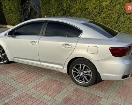 Серый Тойота Авенсис, объемом двигателя 1.99 л и пробегом 230 тыс. км за 10500 $, фото 2 на Automoto.ua
