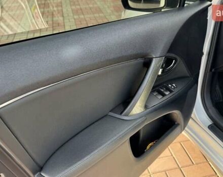 Серый Тойота Авенсис, объемом двигателя 1.99 л и пробегом 230 тыс. км за 10500 $, фото 8 на Automoto.ua