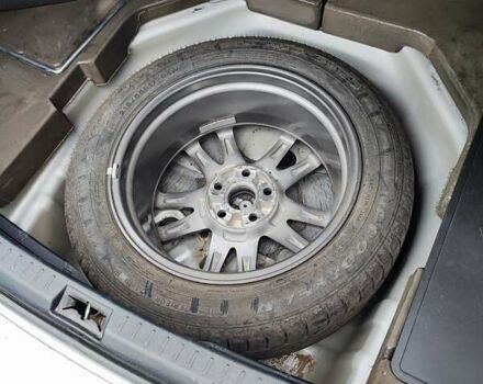 Серый Тойота Авенсис, объемом двигателя 2 л и пробегом 200 тыс. км за 12500 $, фото 12 на Automoto.ua