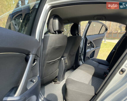 Серый Тойота Авенсис, объемом двигателя 1.8 л и пробегом 275 тыс. км за 9200 $, фото 24 на Automoto.ua
