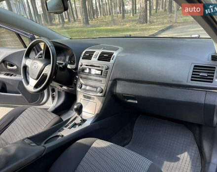 Серый Тойота Авенсис, объемом двигателя 1.8 л и пробегом 275 тыс. км за 8800 $, фото 20 на Automoto.ua