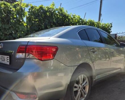 Серый Тойота Авенсис, объемом двигателя 1.8 л и пробегом 128 тыс. км за 10500 $, фото 2 на Automoto.ua