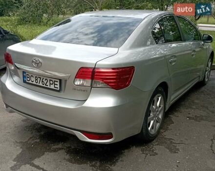 Серый Тойота Авенсис, объемом двигателя 2 л и пробегом 265 тыс. км за 9900 $, фото 5 на Automoto.ua