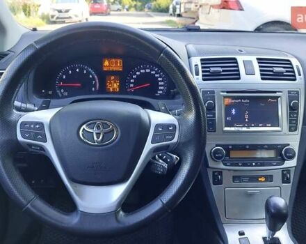 Сірий Тойота Авенсіс, об'ємом двигуна 2 л та пробігом 198 тис. км за 10800 $, фото 13 на Automoto.ua