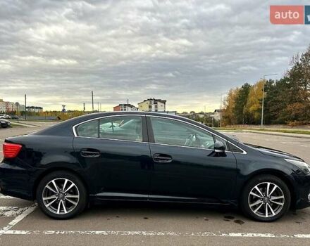 Серый Тойота Авенсис, объемом двигателя 2 л и пробегом 202 тыс. км за 10000 $, фото 4 на Automoto.ua