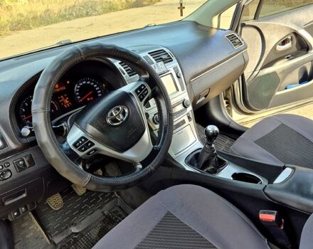 Серый Тойота Авенсис, объемом двигателя 1.8 л и пробегом 135 тыс. км за 11200 $, фото 6 на Automoto.ua