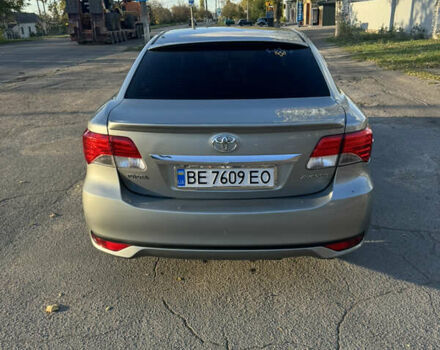 Серый Тойота Авенсис, объемом двигателя 2 л и пробегом 185 тыс. км за 12000 $, фото 4 на Automoto.ua