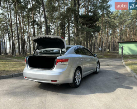 Серый Тойота Авенсис, объемом двигателя 1.8 л и пробегом 275 тыс. км за 8800 $, фото 10 на Automoto.ua