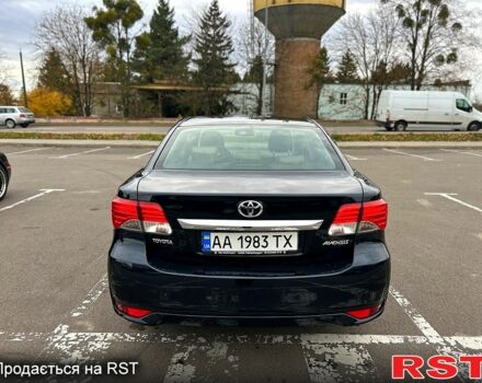 Серый Тойота Авенсис, объемом двигателя 2 л и пробегом 202 тыс. км за 10000 $, фото 3 на Automoto.ua
