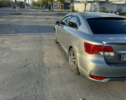 Серый Тойота Авенсис, объемом двигателя 2 л и пробегом 185 тыс. км за 12000 $, фото 5 на Automoto.ua