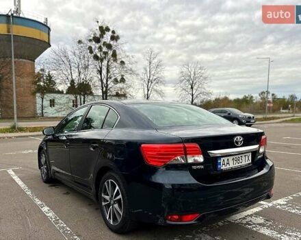 Серый Тойота Авенсис, объемом двигателя 2 л и пробегом 202 тыс. км за 10000 $, фото 1 на Automoto.ua