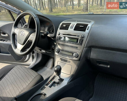 Серый Тойота Авенсис, объемом двигателя 1.8 л и пробегом 275 тыс. км за 8800 $, фото 21 на Automoto.ua