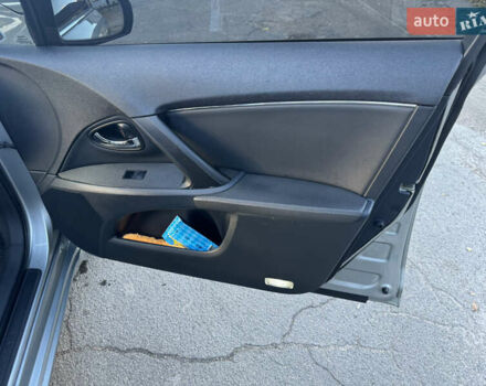 Серый Тойота Авенсис, объемом двигателя 2 л и пробегом 185 тыс. км за 12000 $, фото 18 на Automoto.ua