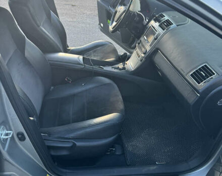 Серый Тойота Авенсис, объемом двигателя 2 л и пробегом 185 тыс. км за 12000 $, фото 16 на Automoto.ua