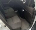 Серый Тойота Авенсис, объемом двигателя 2 л и пробегом 265 тыс. км за 9900 $, фото 2 на Automoto.ua