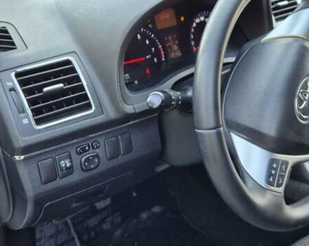 Сірий Тойота Авенсіс, об'ємом двигуна 1.8 л та пробігом 169 тис. км за 8999 $, фото 69 на Automoto.ua