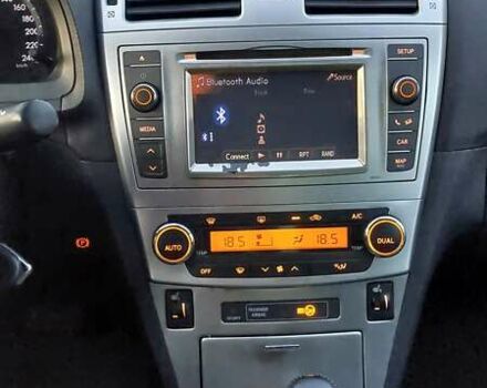 Сірий Тойота Авенсіс, об'ємом двигуна 2 л та пробігом 198 тис. км за 10800 $, фото 11 на Automoto.ua