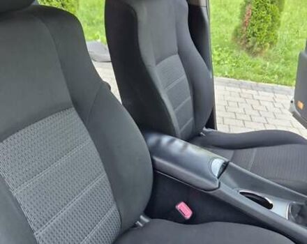 Сірий Тойота Авенсіс, об'ємом двигуна 1.8 л та пробігом 169 тис. км за 8999 $, фото 37 на Automoto.ua