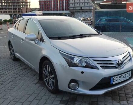 Сірий Тойота Авенсіс, об'ємом двигуна 2 л та пробігом 198 тис. км за 10800 $, фото 1 на Automoto.ua