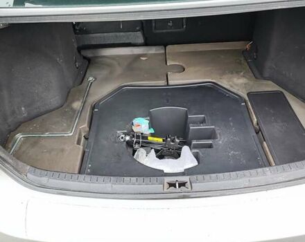 Серый Тойота Авенсис, объемом двигателя 2 л и пробегом 200 тыс. км за 12500 $, фото 11 на Automoto.ua