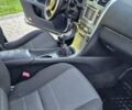 Сірий Тойота Авенсіс, об'ємом двигуна 1.8 л та пробігом 169 тис. км за 8999 $, фото 44 на Automoto.ua