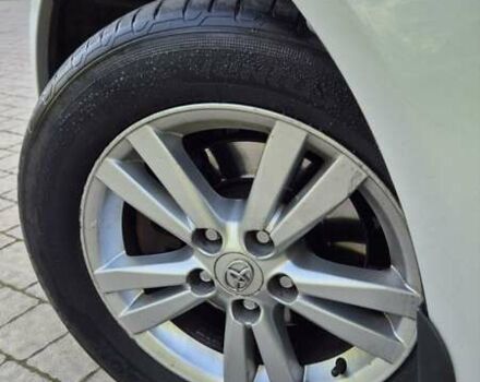 Сірий Тойота Авенсіс, об'ємом двигуна 1.8 л та пробігом 169 тис. км за 8999 $, фото 23 на Automoto.ua