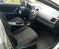Серый Тойота Авенсис, объемом двигателя 2 л и пробегом 265 тыс. км за 9900 $, фото 4 на Automoto.ua