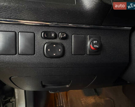 Серый Тойота Авенсис, объемом двигателя 1.8 л и пробегом 250 тыс. км за 11000 $, фото 10 на Automoto.ua