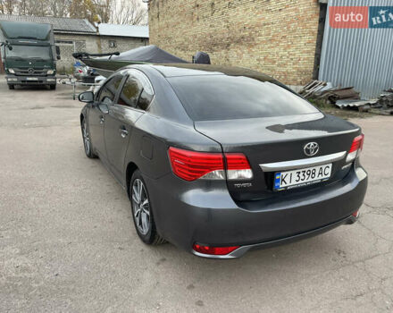 Серый Тойота Авенсис, объемом двигателя 2 л и пробегом 290 тыс. км за 11000 $, фото 5 на Automoto.ua