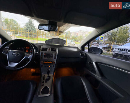 Серый Тойота Авенсис, объемом двигателя 1.8 л и пробегом 250 тыс. км за 11000 $, фото 15 на Automoto.ua