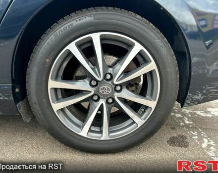 Серый Тойота Авенсис, объемом двигателя 2 л и пробегом 202 тыс. км за 10000 $, фото 8 на Automoto.ua