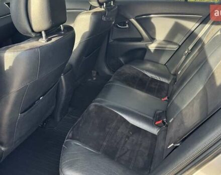 Серый Тойота Авенсис, объемом двигателя 1.99 л и пробегом 230 тыс. км за 10500 $, фото 9 на Automoto.ua