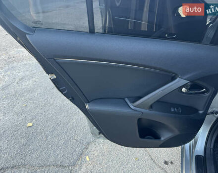 Серый Тойота Авенсис, объемом двигателя 2 л и пробегом 185 тыс. км за 12000 $, фото 20 на Automoto.ua