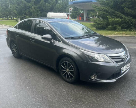 Серый Тойота Авенсис, объемом двигателя 1.8 л и пробегом 250 тыс. км за 9200 $, фото 3 на Automoto.ua