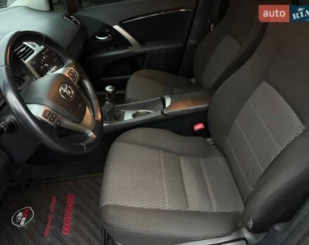 Серый Тойота Авенсис, объемом двигателя 1.8 л и пробегом 202 тыс. км за 12800 $, фото 12 на Automoto.ua