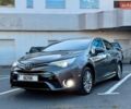 Серый Тойота Авенсис, объемом двигателя 1.8 л и пробегом 170 тыс. км за 13000 $, фото 1 на Automoto.ua
