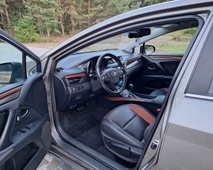 Серый Тойота Авенсис, объемом двигателя 1.8 л и пробегом 78 тыс. км за 4800 $, фото 8 на Automoto.ua