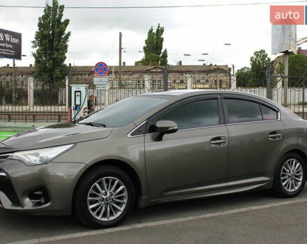 Серый Тойота Авенсис, объемом двигателя 1.8 л и пробегом 156 тыс. км за 15600 $, фото 7 на Automoto.ua