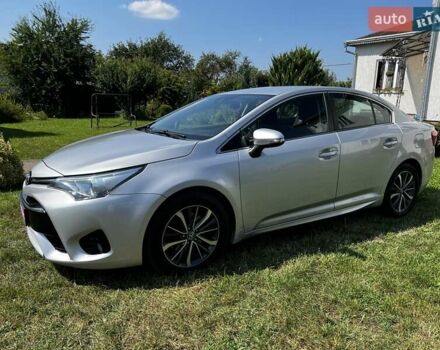 Серый Тойота Авенсис, объемом двигателя 2 л и пробегом 207 тыс. км за 13800 $, фото 3 на Automoto.ua
