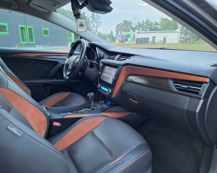 Серый Тойота Авенсис, объемом двигателя 1.8 л и пробегом 78 тыс. км за 4800 $, фото 11 на Automoto.ua